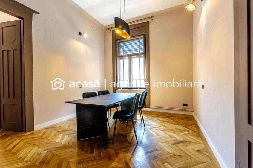 Apartament cu 3 camere nedecomandat în Central