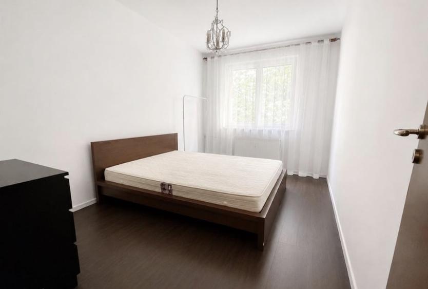 Apartament cu 2 camere decomandat în Teiul Doamnei