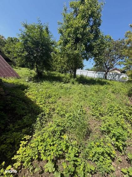 Casă cu 2 camere cu Teren 900 Mp în Sărata