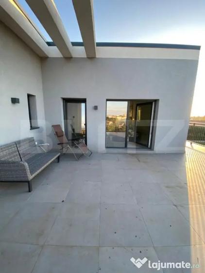 Apartament cu 2 camere decomandat în Botizului
