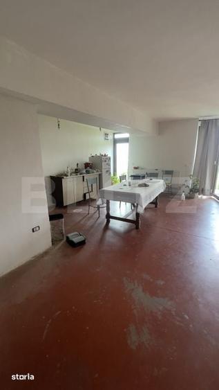 Casă cu 5 camere cu Teren 1600 Mp în Voinești