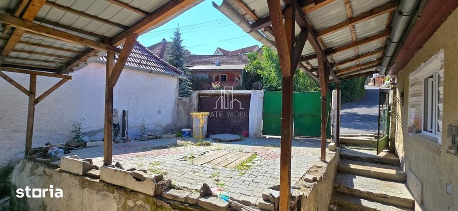 Casă cu 2 camere cu Teren 288 Mp în Central