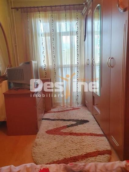 Apartament cu 2 camere semidecomandat, mobilat în Nord