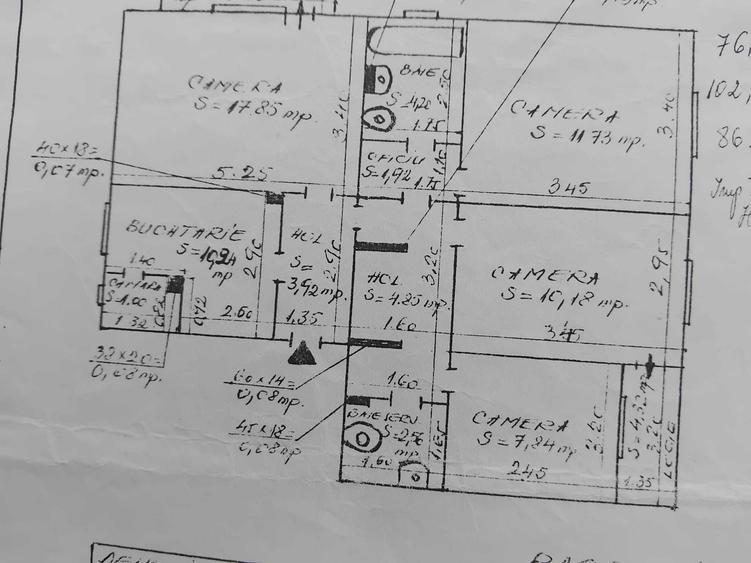 Apartament cu 4 camere decomandat în Central