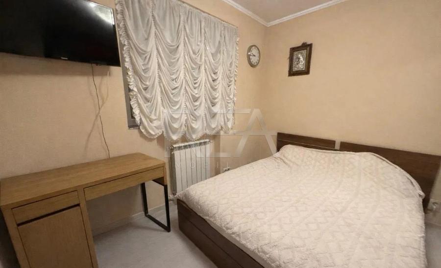 Apartament cu 3 camere semidecomandat, mobilat în Dorobanți