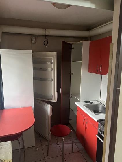 Inchiriez garsoniera in Ploiesti zona Malu Rosu - 9