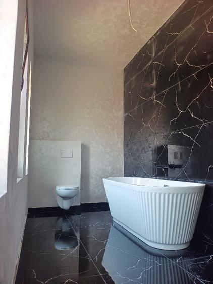 Duplex cu 4 camere cu Canalizare în Giroc