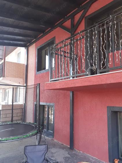 Casă cu 8 camere cu Teren 1000 Mp în Central