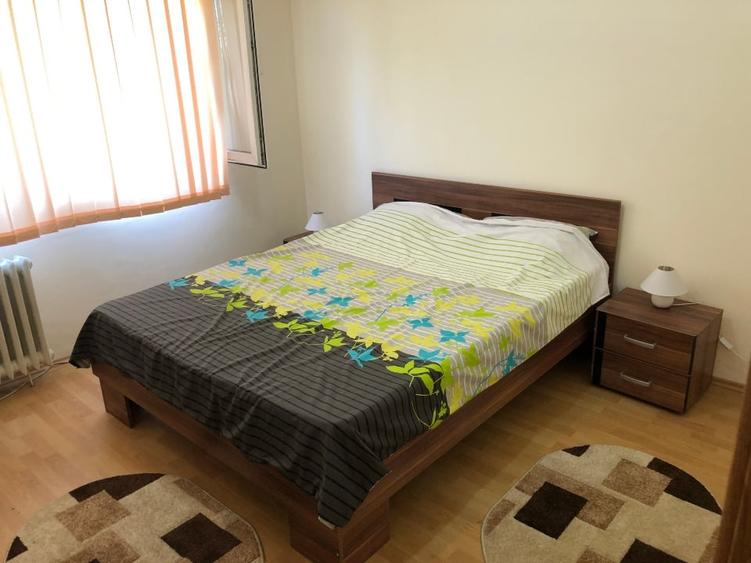 Apartament cu 2 camere decomandat, mobilat în Apărătorii Patriei