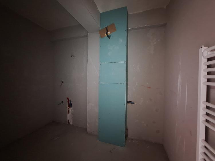 Apartament cu 2 camere semidecomandat în Florești