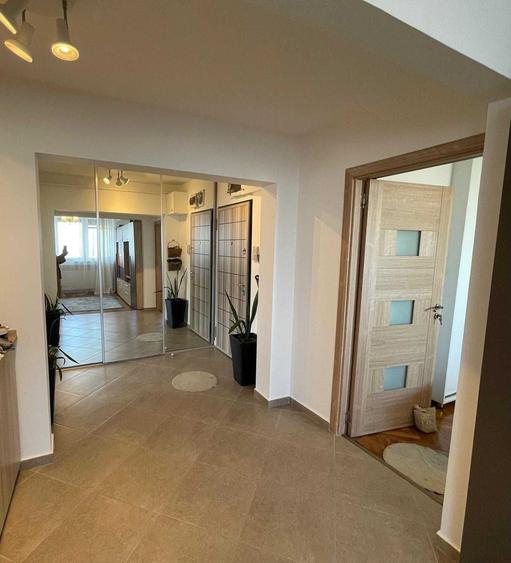 Apartament cu 2 camere decomandat în Sud