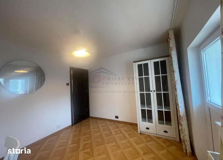 Apartament cu 3 camere decomandat în Obcini