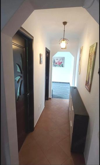 Apartament cu 3 camere nedecomandat în Șagului