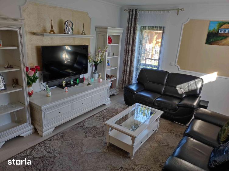 Casă cu 5 camere cu Teren 457 Mp în Valea Lupului