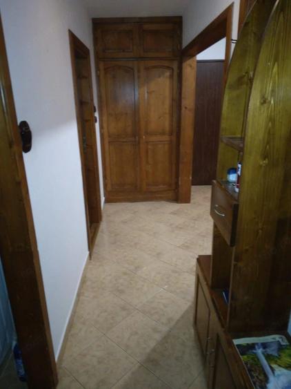 Apartament cu 3 camere în Torontalului