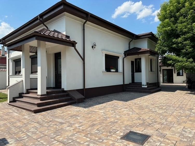 Casă individuală cu 3 camere cu Canalizare în Ultracentral