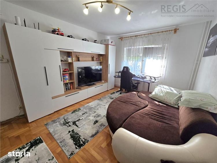 Apartament cu 2 camere decomandat în Valea Cetății