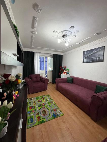 Apartament cu 2 camere decomandat în Micro 13