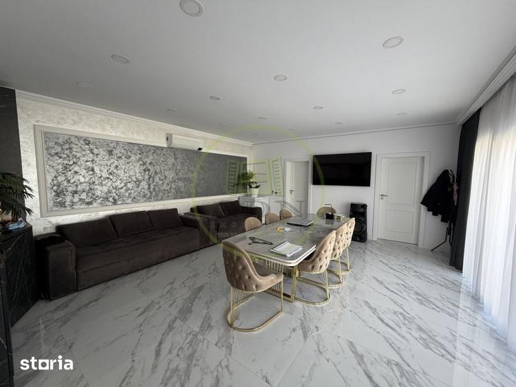 Casă cu 5 camere cu Teren 558 Mp în Malu Mare