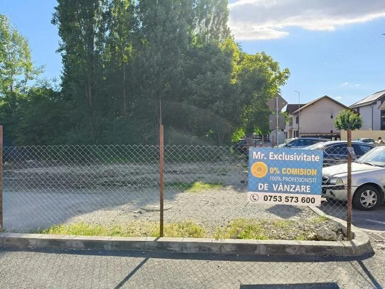 Teren de 702 mp, în 9 Mai