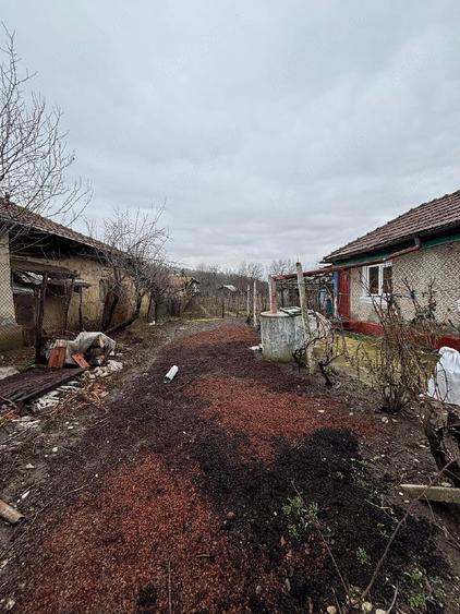 Casă cu Teren 614 Mp în Ceptura