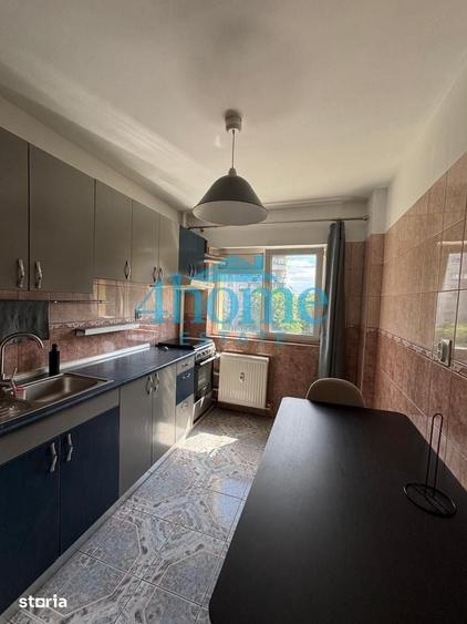 Apartament cu 3 camere în Tineretului