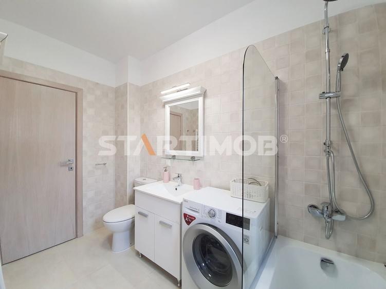 Apartament cu 3 camere decomandat, mobilat în Tractorul