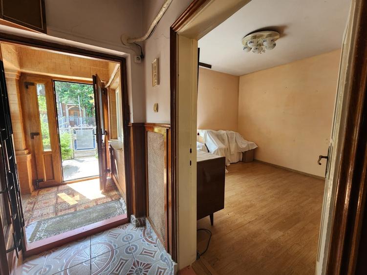 Duplex cu 4 camere cu Canalizare în Nicolina