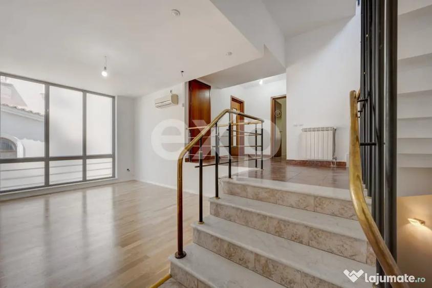 Apartament cu 4 camere decomandat în Dorobanți