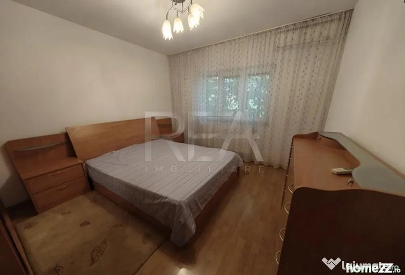 Apartament cu 3 camere decomandat în Uverturii