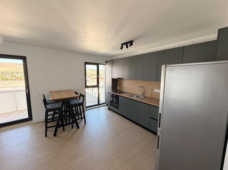 Apartament cu 2 camere semidecomandat în Florești