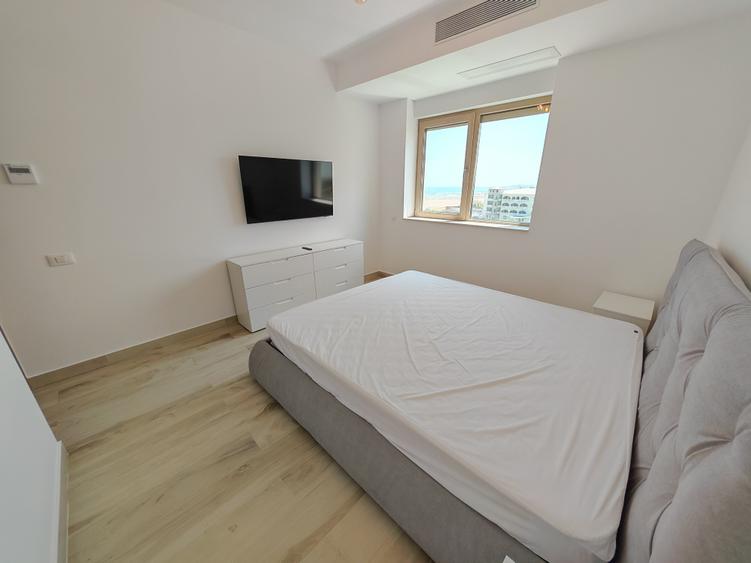 Apartament cu 3 camere decomandat în Sud