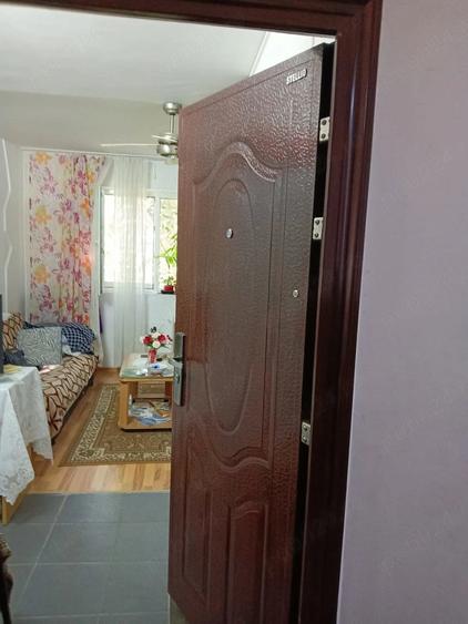 Garsonieră nedecomandată în Nicolina