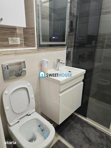 Apartament cu 2 camere decomandat, mobilat în Central