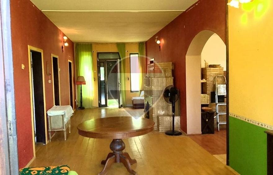 Casă individuală cu 4 camere cu Teren 6676 Mp în Provița de Sus