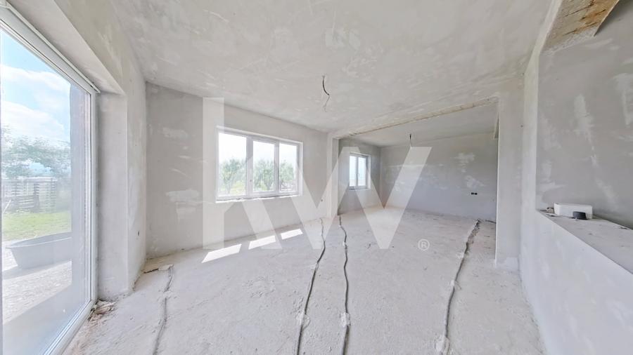 Casă individuală cu 7 camere cu Canalizare în Feldioara