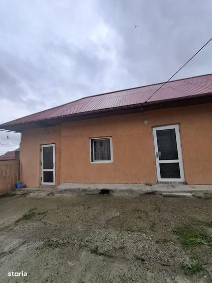 Casă cu 2 camere în Central