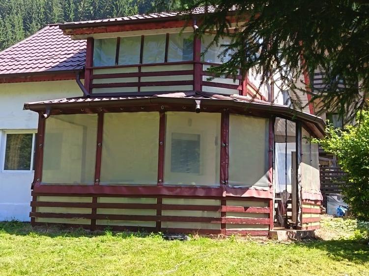 Casă individuală cu 3 camere cu Canalizare în Sătic