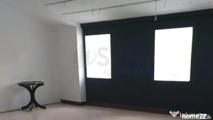 Spațiu comercial, de 570 mp, în Gara de Nord