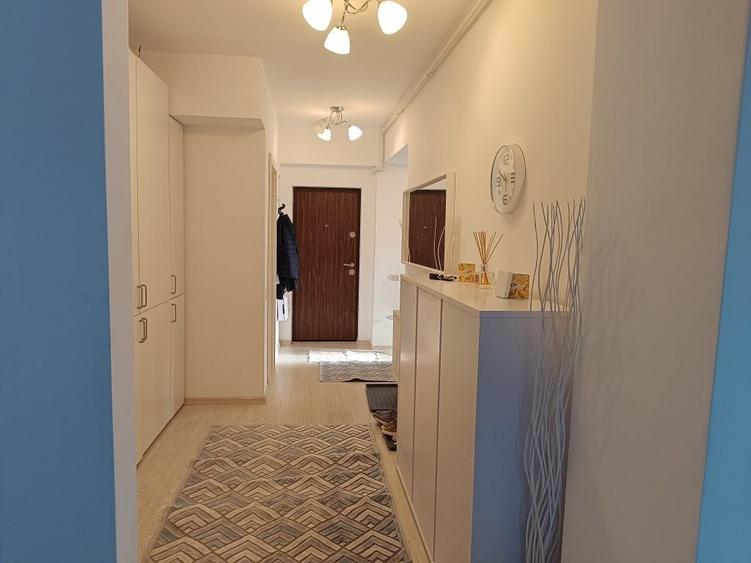 Apartament cu 4 camere decomandat în Unirii