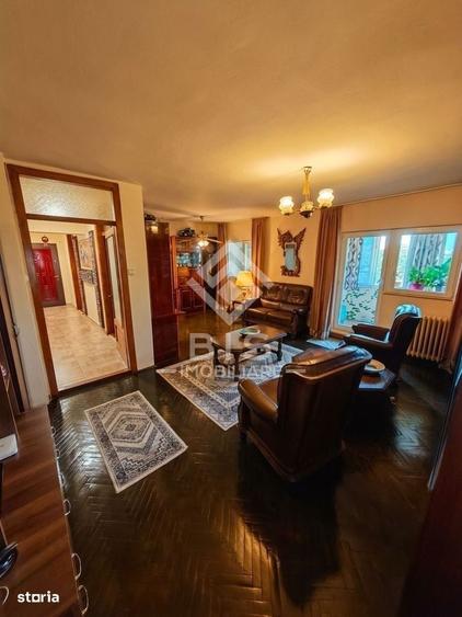 Apartament cu 4 camere decomandat în Central