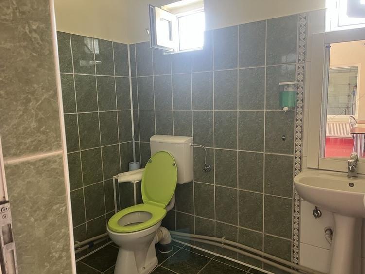 Spațiu comercial, de 150 mp, în Cuzdrioara