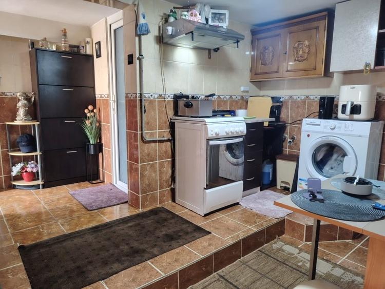 Duplex cu 5 camere cu Canalizare în Valea Rosie