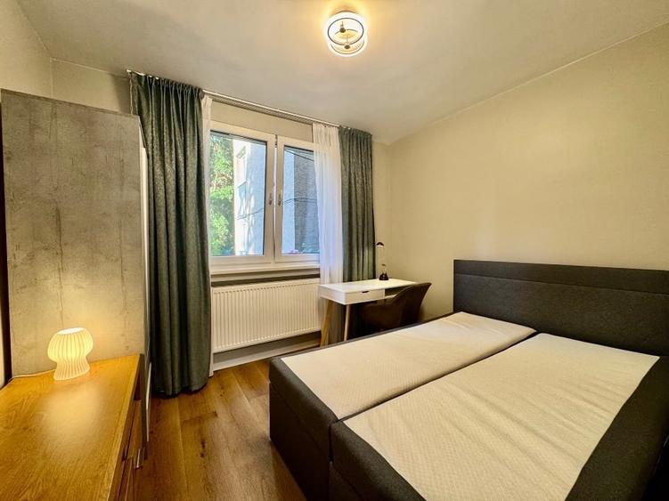Apartament cu 2 camere decomandat, mobilat în Cornișa