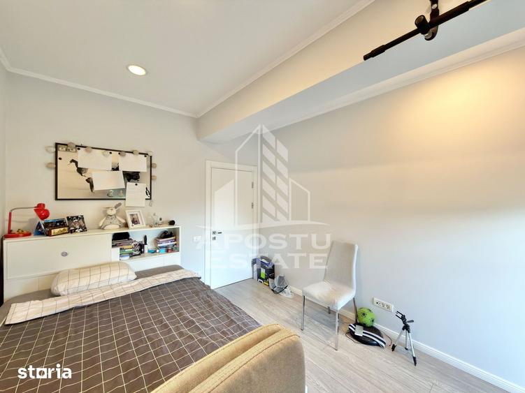 Apartament cu 3 camere în Sud
