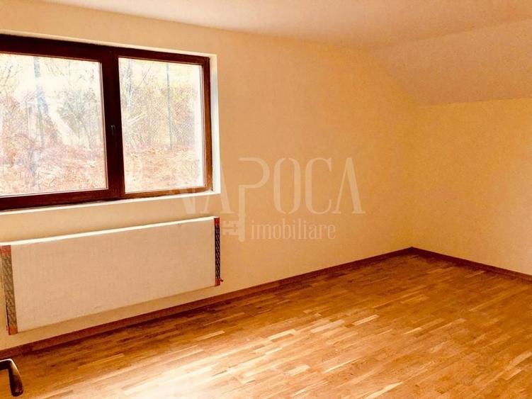 Casă individuală cu 7 camere cu Canalizare în Europa