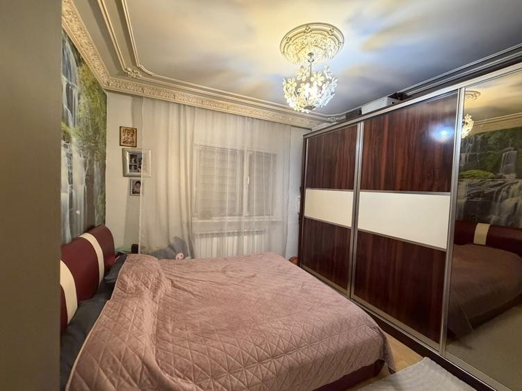 Apartament cu 3 camere decomandat, mobilat în Sebastian