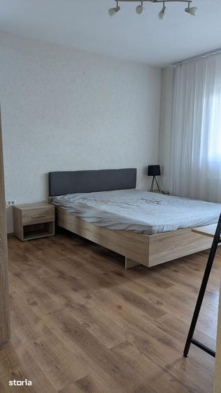 Apartament cu 2 camere decomandat în Podgoria