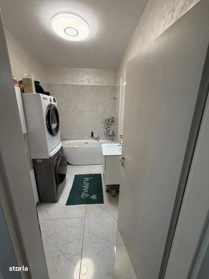 Apartament cu 3 camere decomandat în Central — fotografia 3