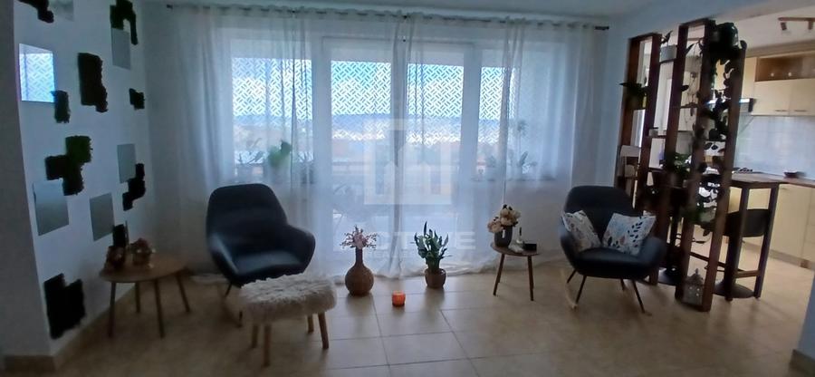 Apartament cu 3 camere semidecomandat, mobilat în Andrei Mureșanu